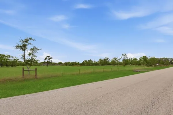 $185,000 | Lot 2 Avenue East, Santa Fe, TX 77510