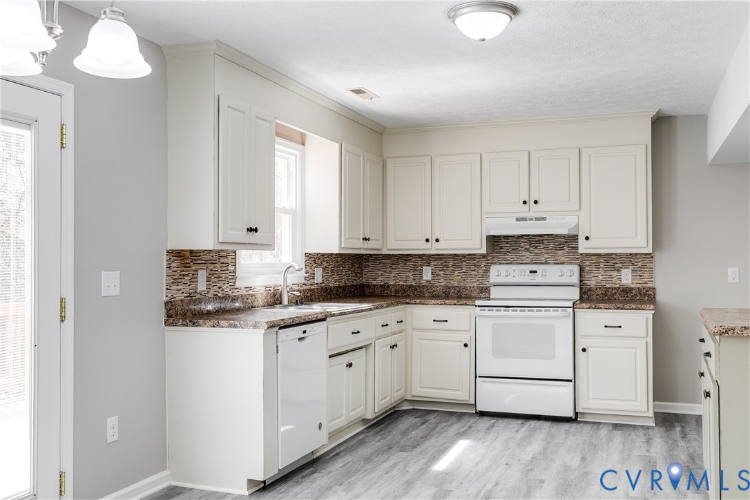 501 Rustic Drive Carson, VA 23830 - Photo 18 of 49