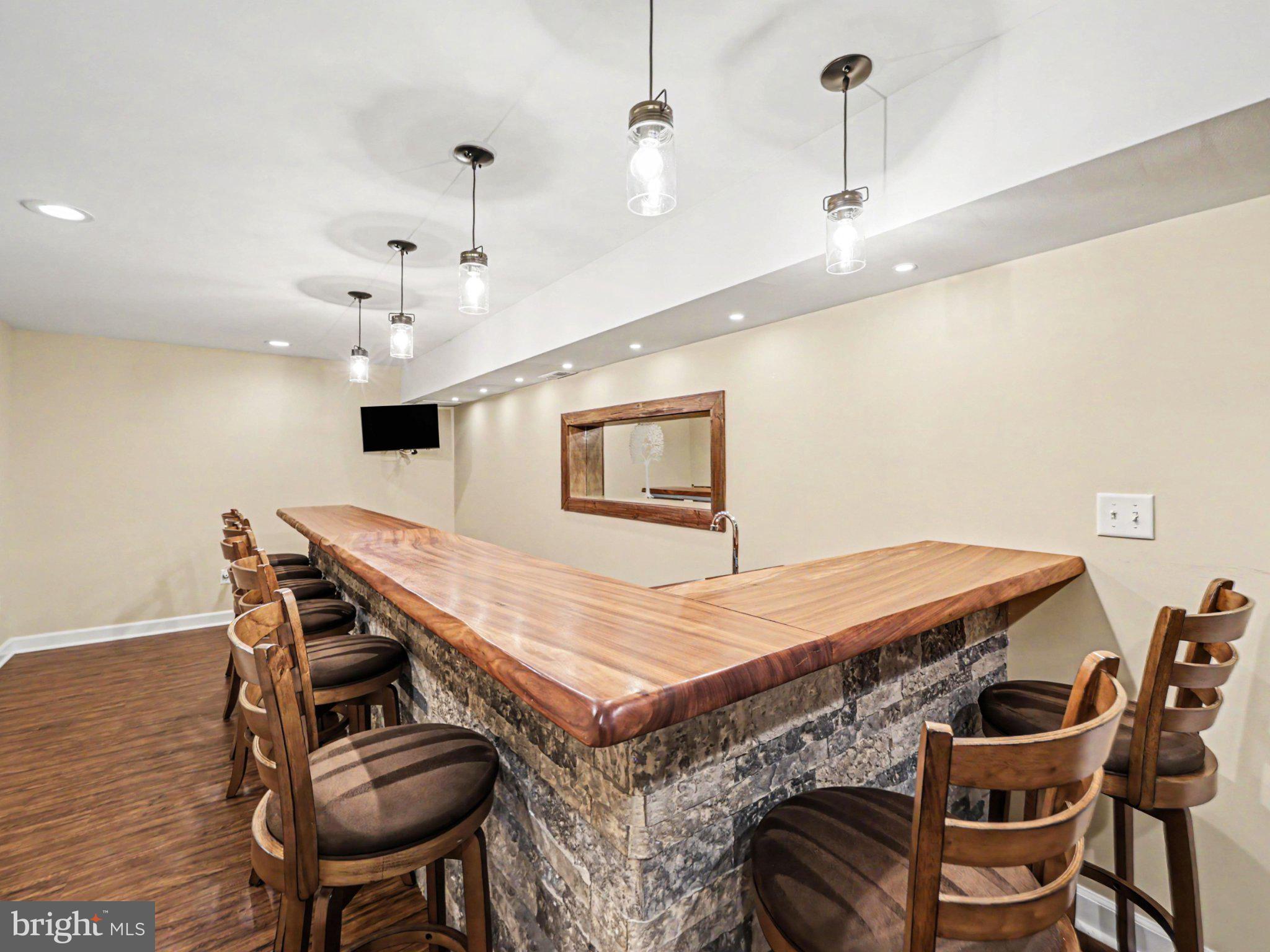 9811 Catharpin Road Spotsylvania, VA 22551 - Photo 13 of 30 a outdoor space with furniture and kitchen view