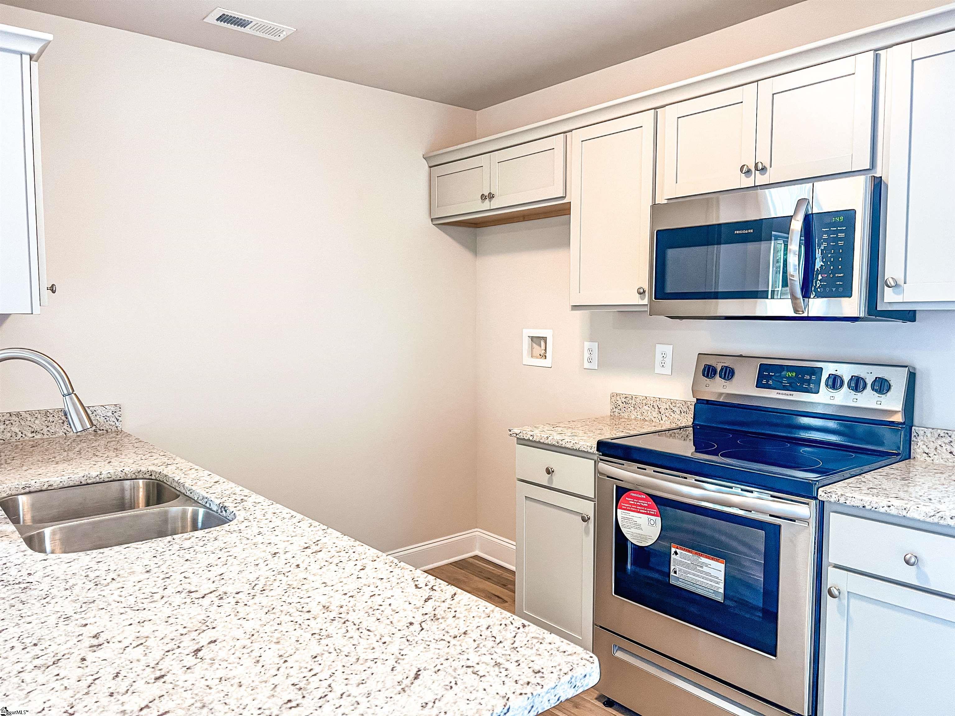 112 South 9th Street Easley, SC 29640 - Photo 5 of 10