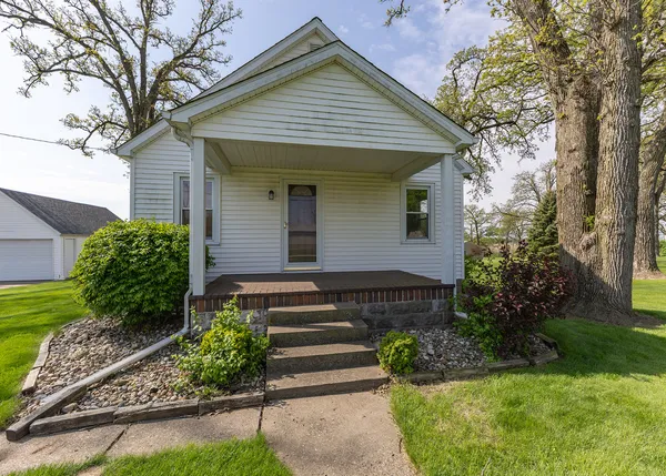 $239,400 | 8367 Wolf Road, Geneseo, IL 61254