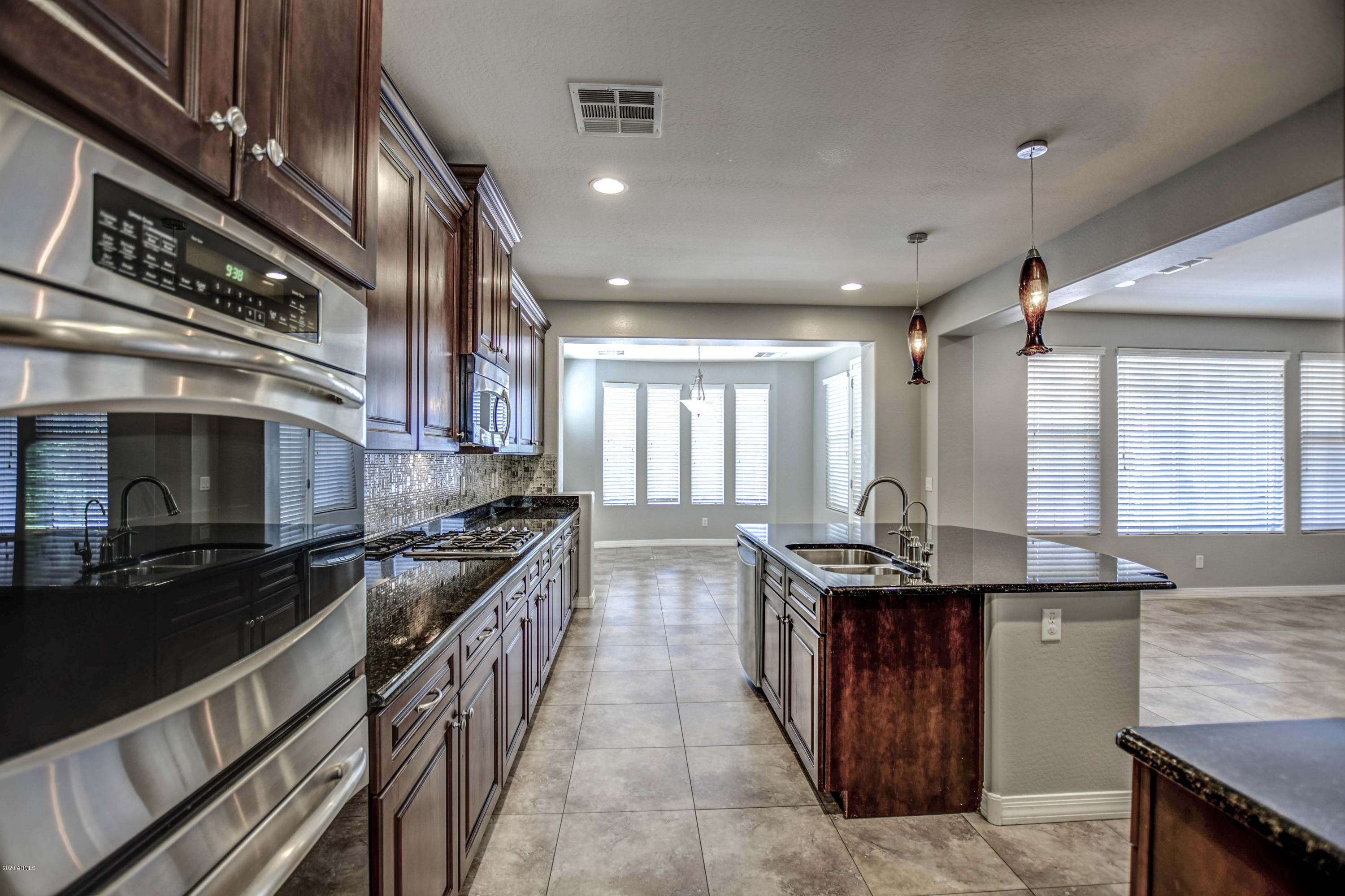 3689 East Morrison Ranch Parkway Gilbert, AZ 85296 - Photo 3 of 22 KITCHEN 7