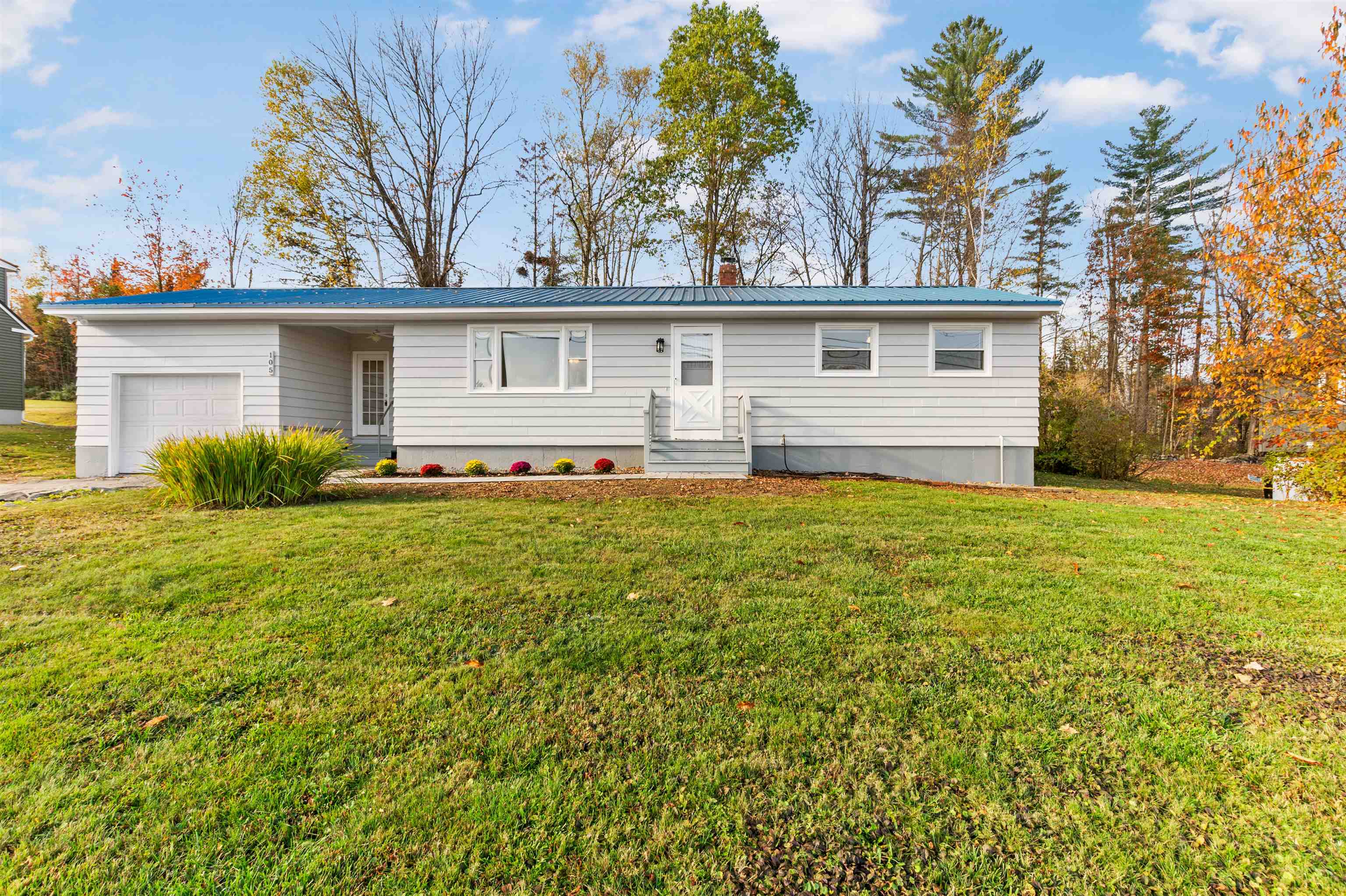 105 Portland Street Lancaster, NH 03584 - Photo 3 of 45