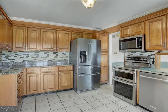 $395,000 | 722 Mahantango Drive, Chambersburg, PA 17202