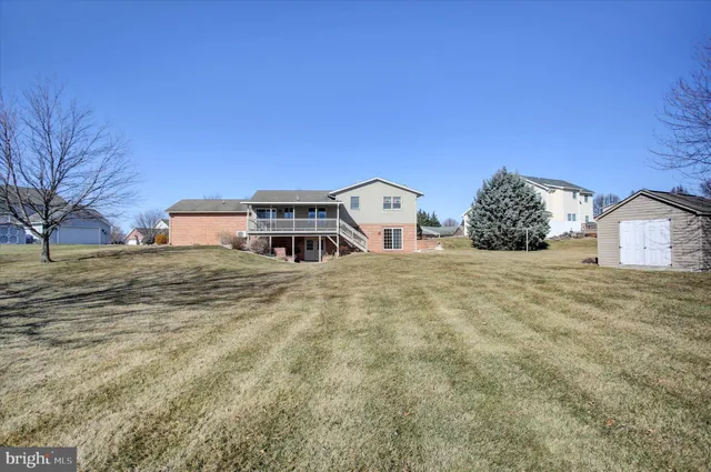 $395,000 | 722 Mahantango Drive, Chambersburg, PA 17202