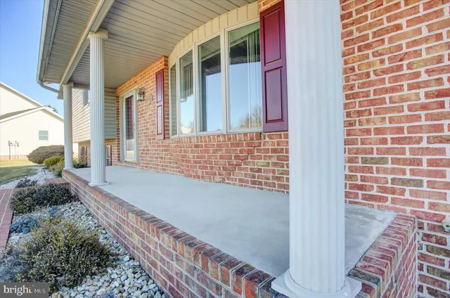 $395,000 | 722 Mahantango Drive, Chambersburg, PA 17202