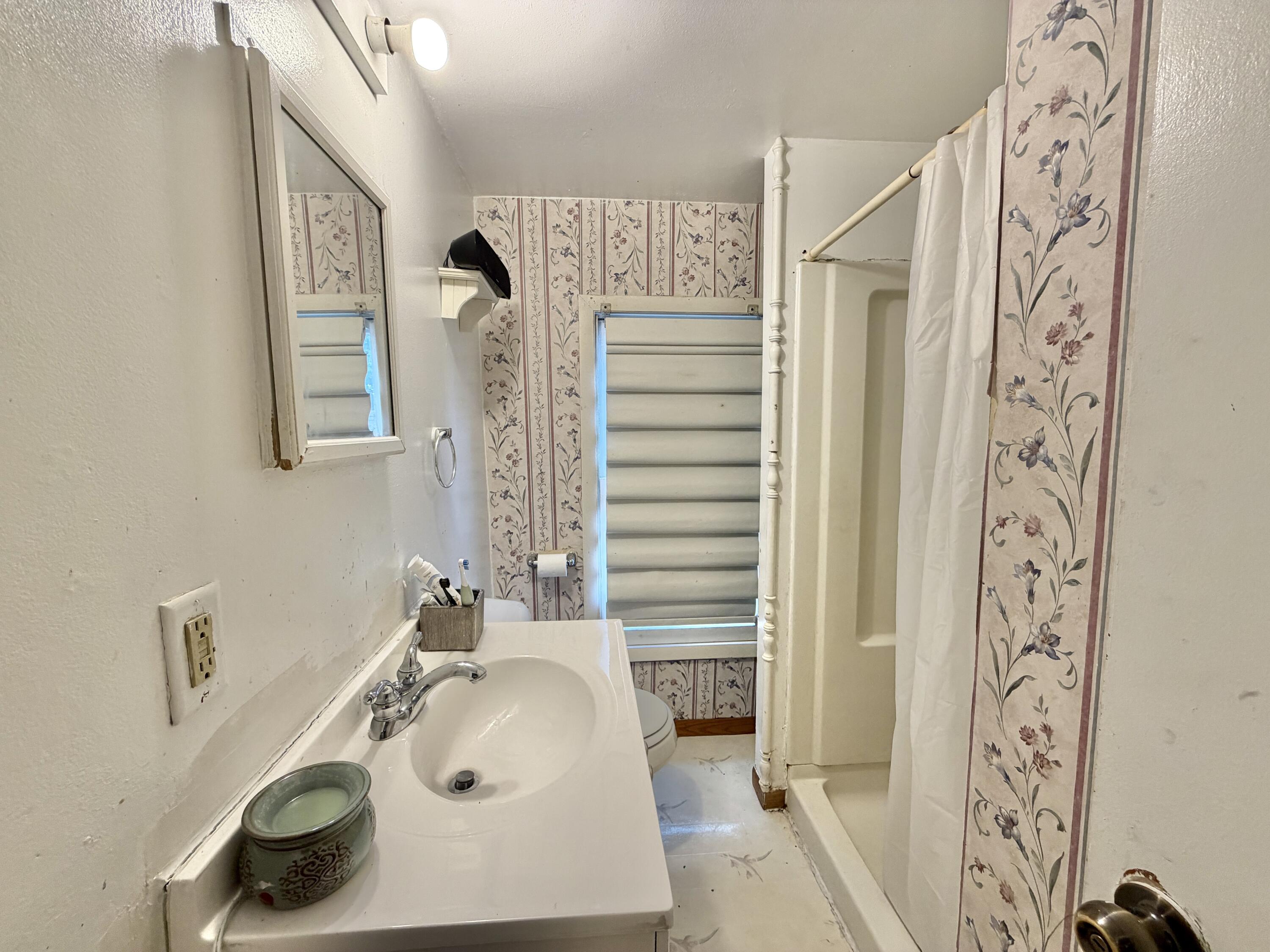 214 South 65th Street Milwaukee, WI 53214 - Photo 14 of 29 Spacious main floor bath with walk in shower!
