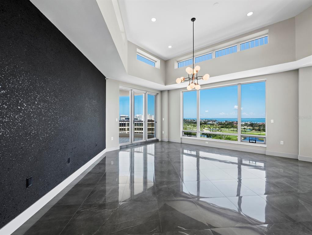 455 Longboat Club Road, Unit PH8 Longboat Key, FL 34228 - Photo 15 of 32