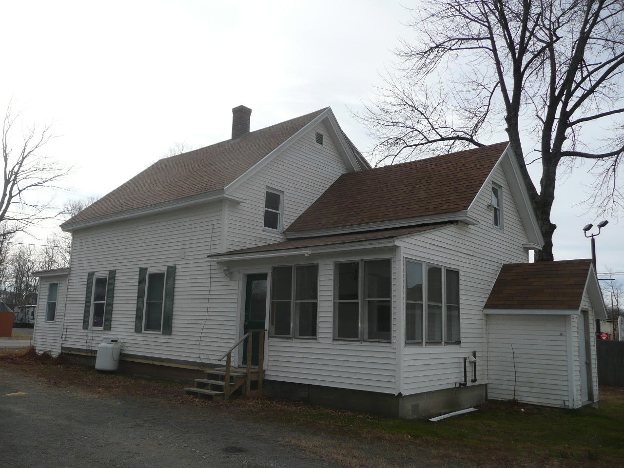 8 Morrill Street Milo, ME 04463 - Photo 4 of 20 P1040817