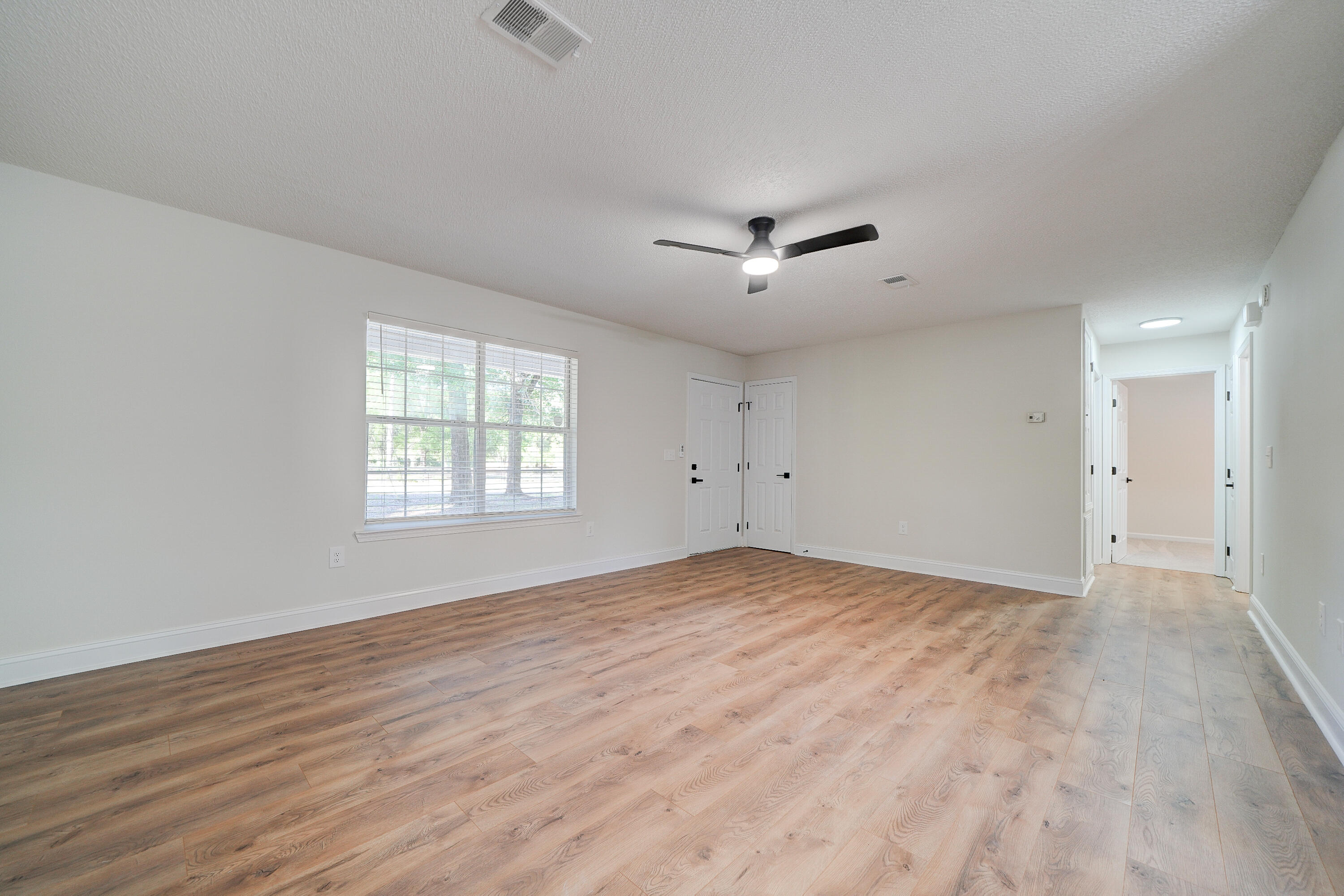 487 Woodlawn Road Freeport, FL 32439 - Photo 8 of 24 untitled-7