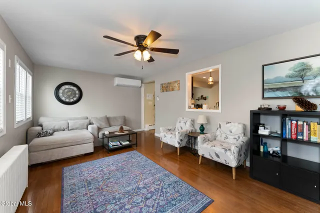 $284,900 | 38 Rotterdam Street, Rotterdam, NY 12306