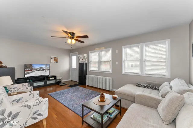 $284,900 | 38 Rotterdam Street, Rotterdam, NY 12306