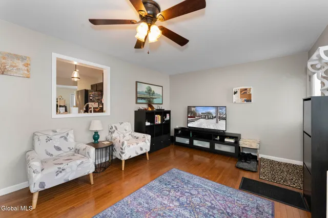 $284,900 | 38 Rotterdam Street, Rotterdam, NY 12306