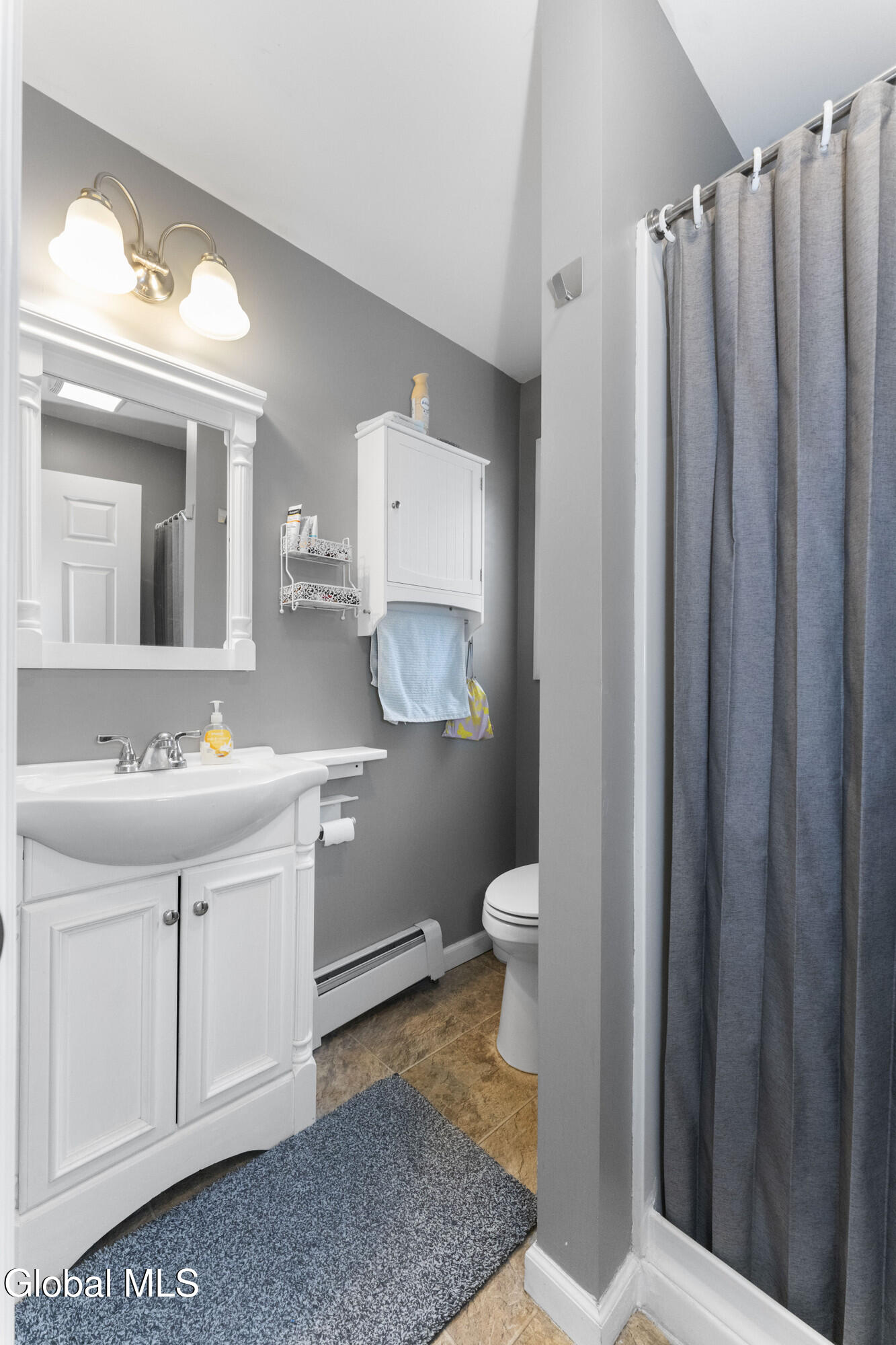 38 Rotterdam Street Rotterdam, NY 12306 - Photo 19 of 36 4 Master 3