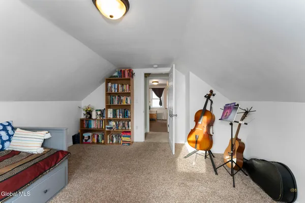 $315,000 | 38 Rotterdam Street, Rotterdam, NY 12306