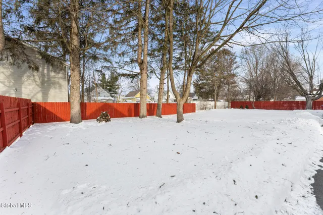 $284,900 | 38 Rotterdam Street, Rotterdam, NY 12306