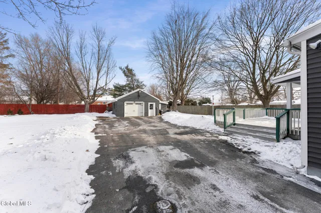 $284,900 | 38 Rotterdam Street, Rotterdam, NY 12306