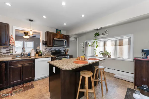 $315,000 | 38 Rotterdam Street, Rotterdam, NY 12306