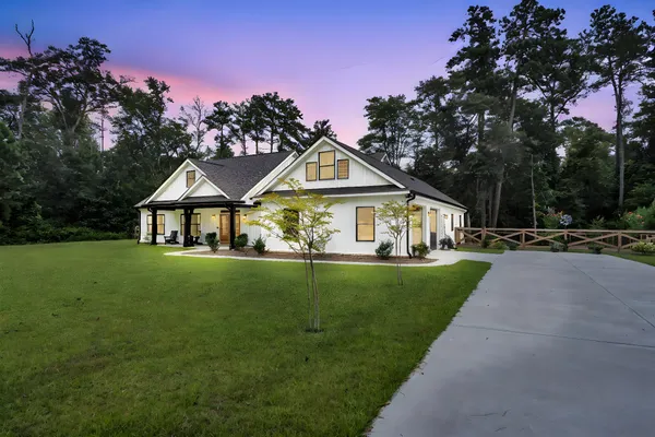$575,000 | 182 Longleaf Drive, Walterboro, SC 29488