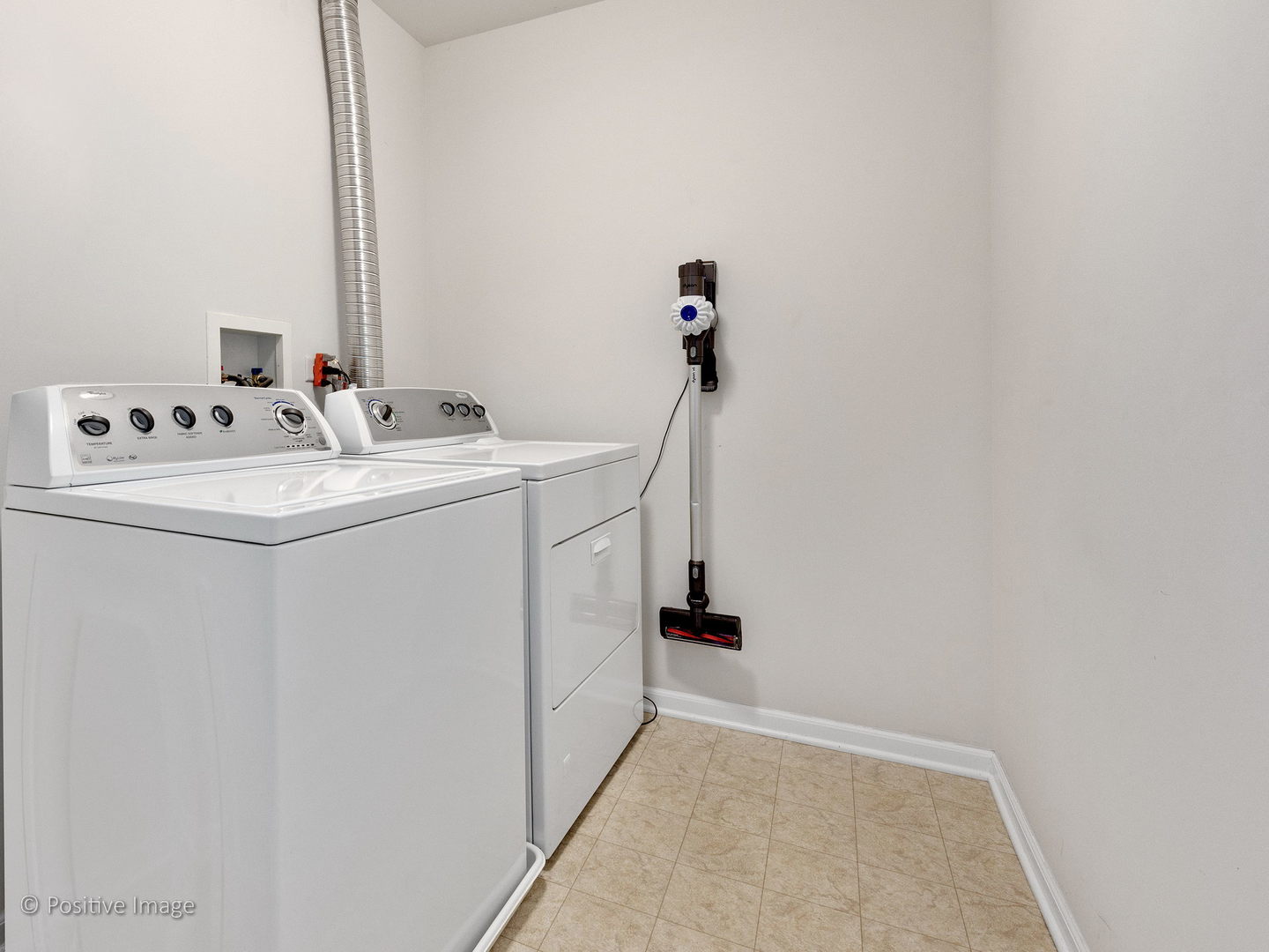 2884 Church Road Aurora, IL 60502 - Photo 19 of 24