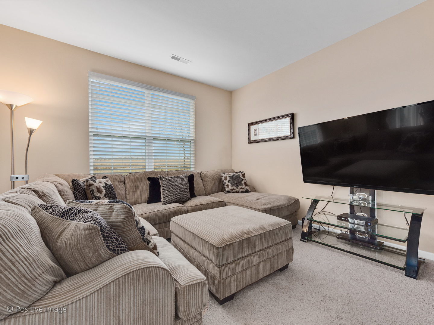 2884 Church Road Aurora, IL 60502 - Photo 4 of 24