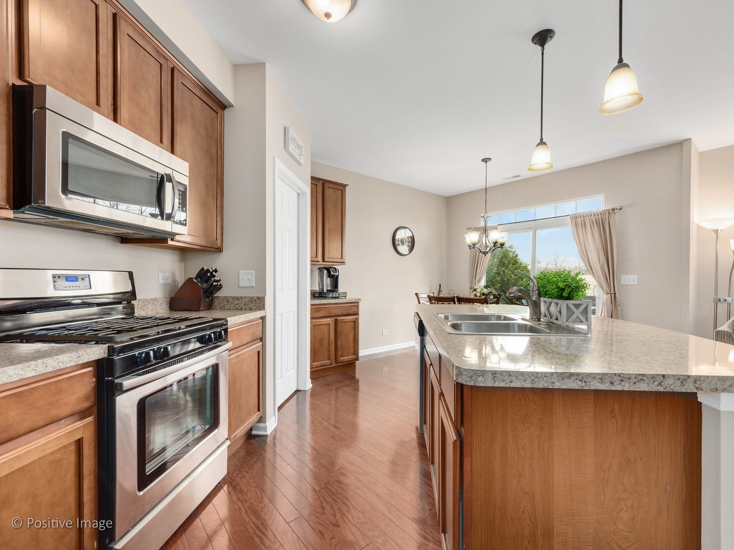 2884 Church Road Aurora, IL 60502 - Photo 9 of 24