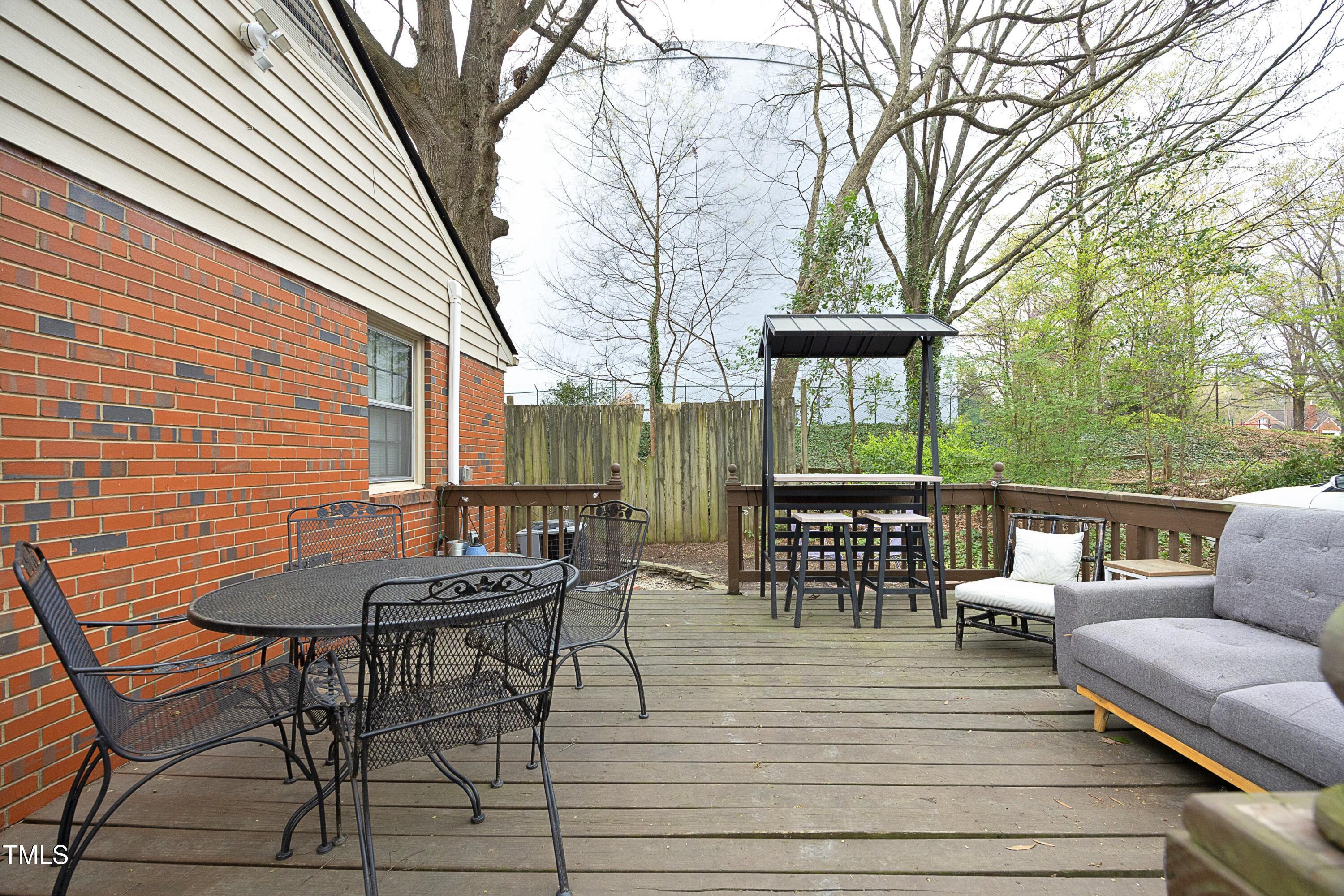 609 Tower Street Raleigh, NC 27607 - Photo 22 of 26 23Deck