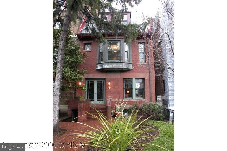 1905 16th Street Northwest Washington, DC 20009 - Photo 3 of 9 a front view of a house