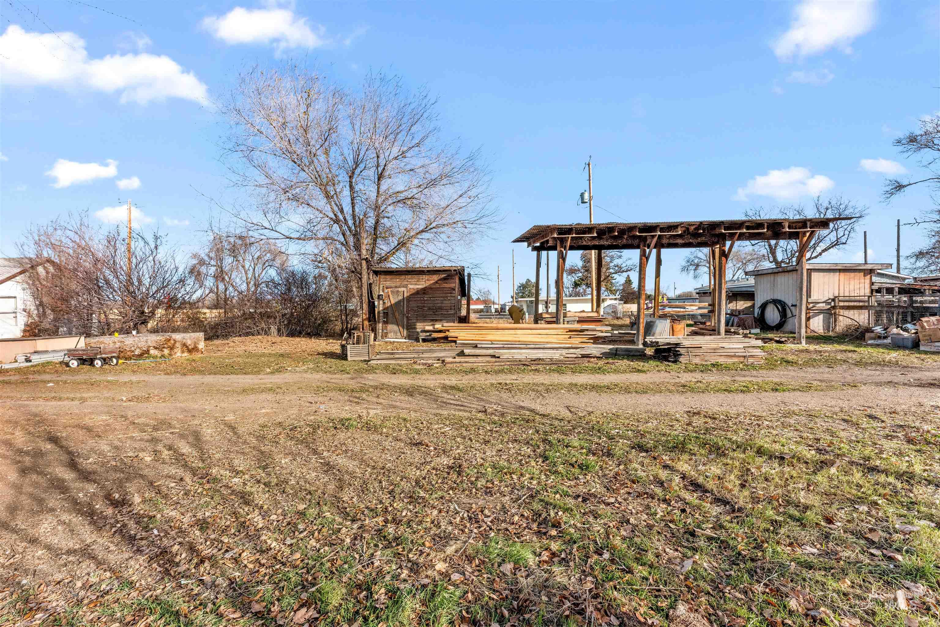 1115 Airbase Road Mountain Home, ID 83647 - Photo 12 of 32 View of grassy yard