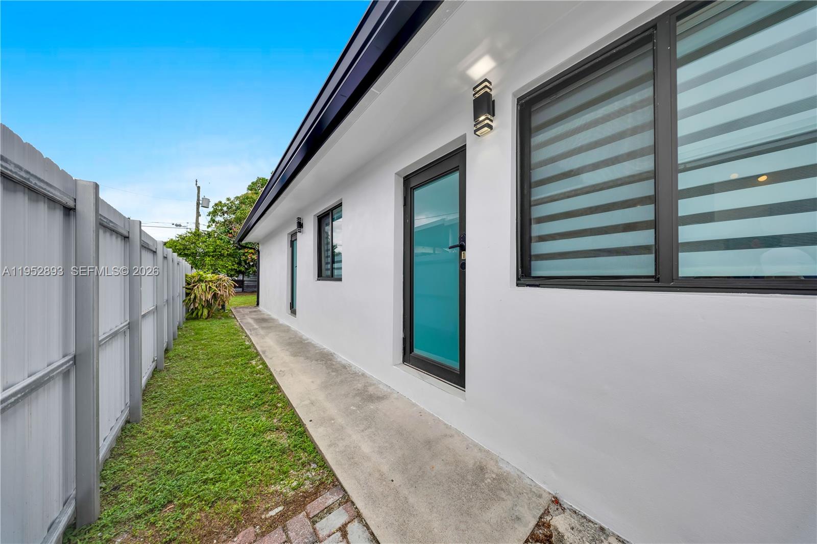 458 East 20th Street Hialeah, FL 33013 - Photo 22 of 54 Photo 22