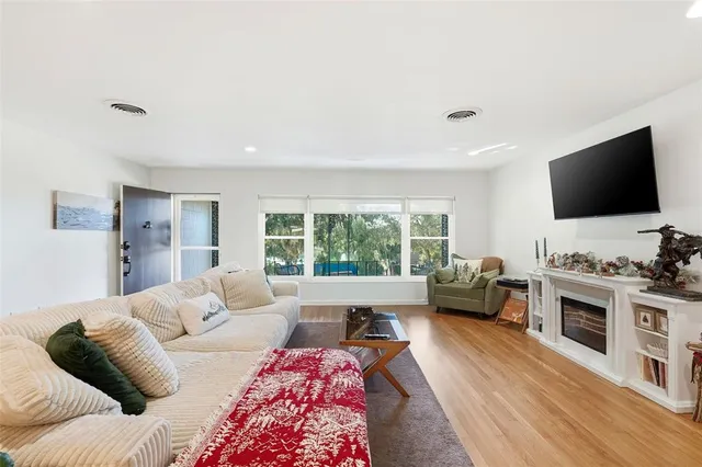 $447,500 | 2311 Sunset Drive, Eustis, FL 32726