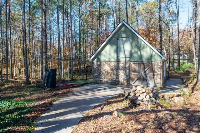 $1,695,000 | 355 Clark Creek Pass, Acworth, GA 30102