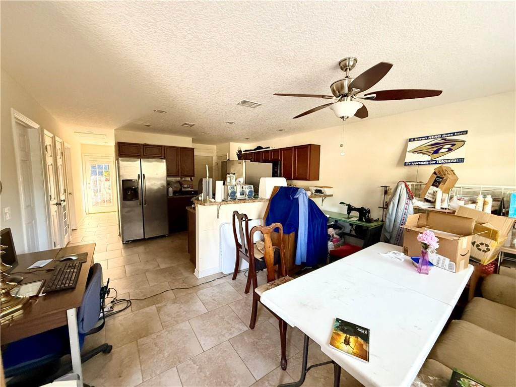 387 Burton Street Nahunta, GA 31553 - Photo 24 of 30 Living Room unit B