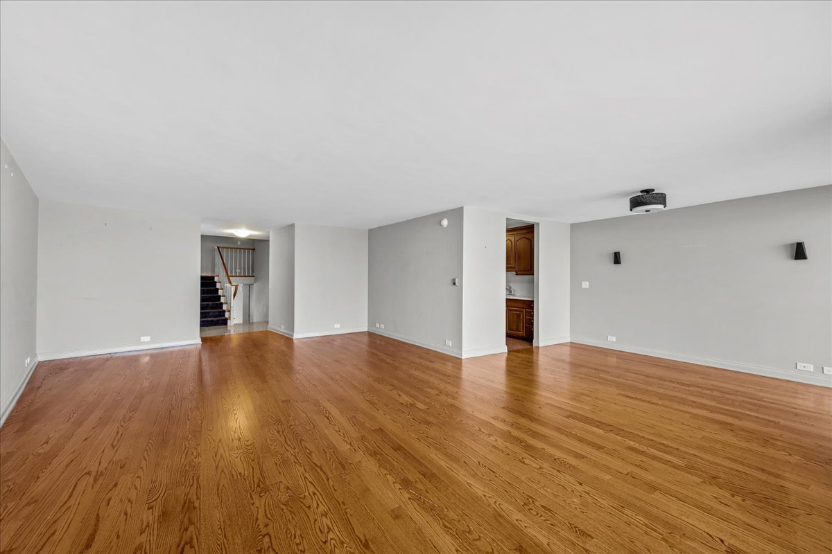 1630 Sheridan Road, Unit 6H Wilmette, IL 60091 - Photo 5 of 38 Gallery Image 5