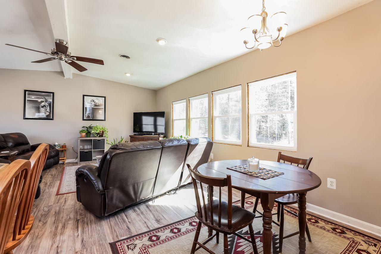 23 Fernald Road Freeport, ME 04032 - Photo 3 of 12 009-photo-8139272