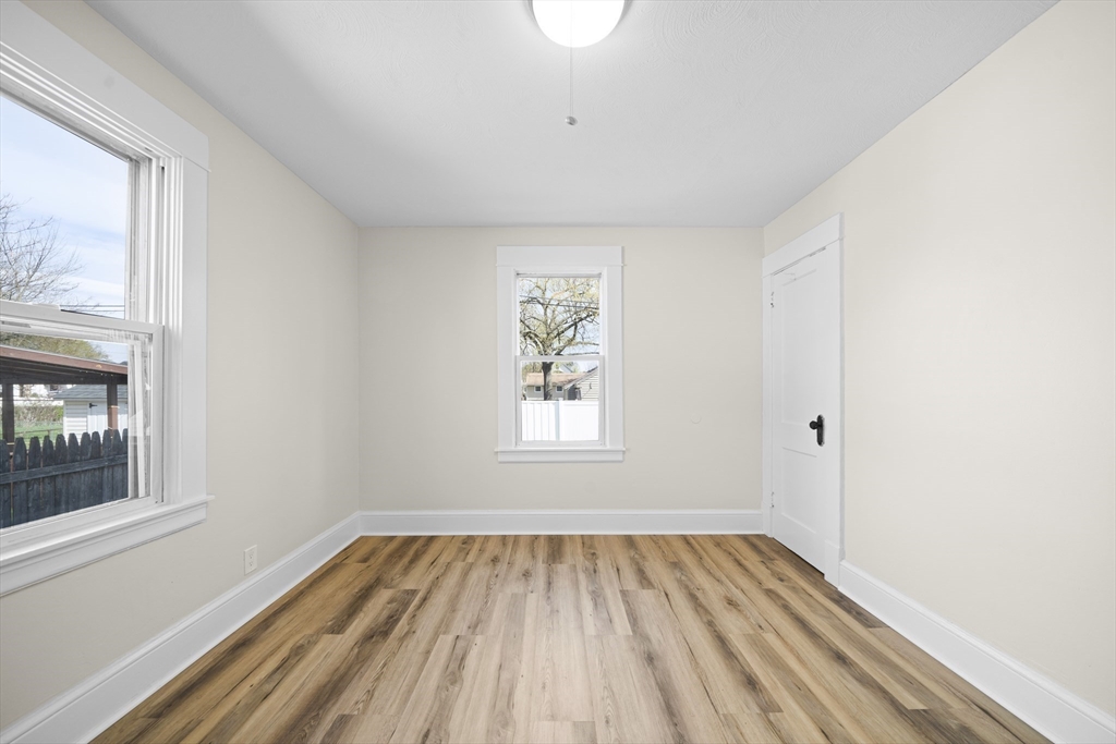 105 Wilber Street Springfield, MA 01104 - Photo 17 of 42