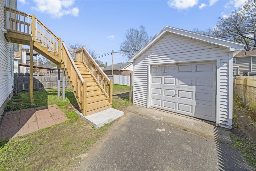 105 Wilber Street Springfield, MA 01104 - Photo 6 of 42