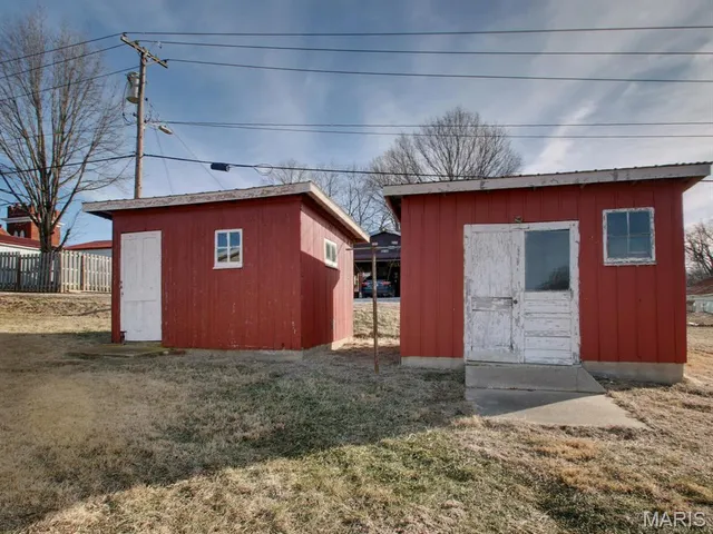 $159,900 | 402 South 8th Street, La Grange, MO 63448