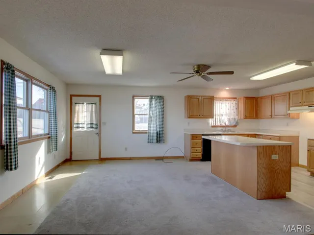 $159,900 | 402 South 8th Street, La Grange, MO 63448