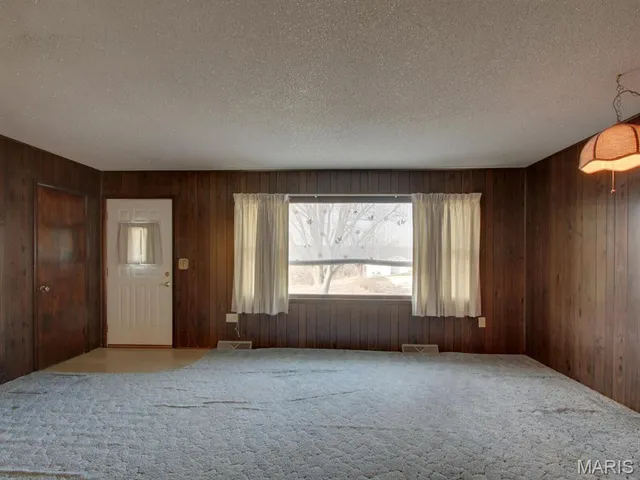 $159,900 | 402 South 8th Street, La Grange, MO 63448