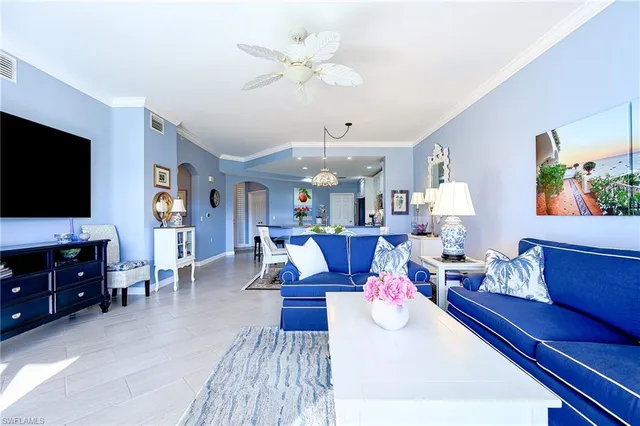 $475,000 | 3059 Horizon Lane, Unit 1605, Naples, FL 34109