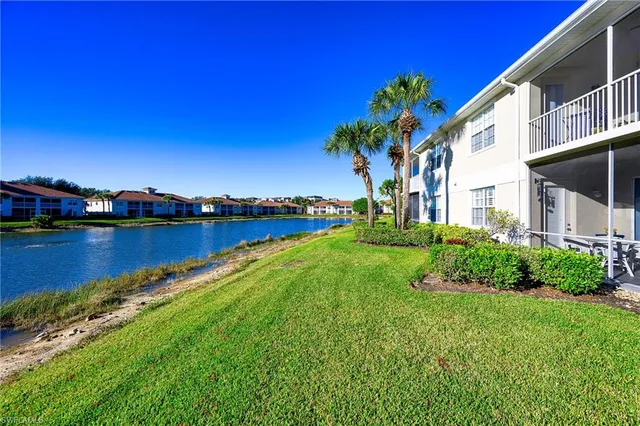 $475,000 | 3059 Horizon Lane, Unit 1605, Naples, FL 34109