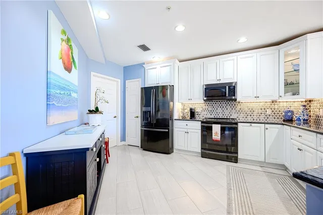 $475,000 | 3059 Horizon Lane, Unit 1605, Naples, FL 34109