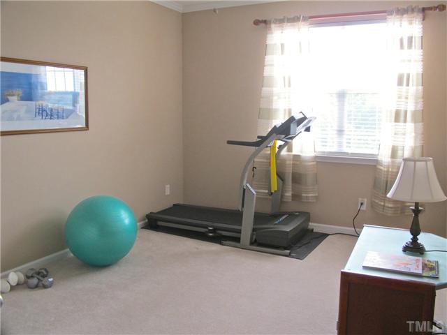 5915 Chivalry Court Raleigh, NC 27612 - Photo 13 of 15 Gallery Image 13