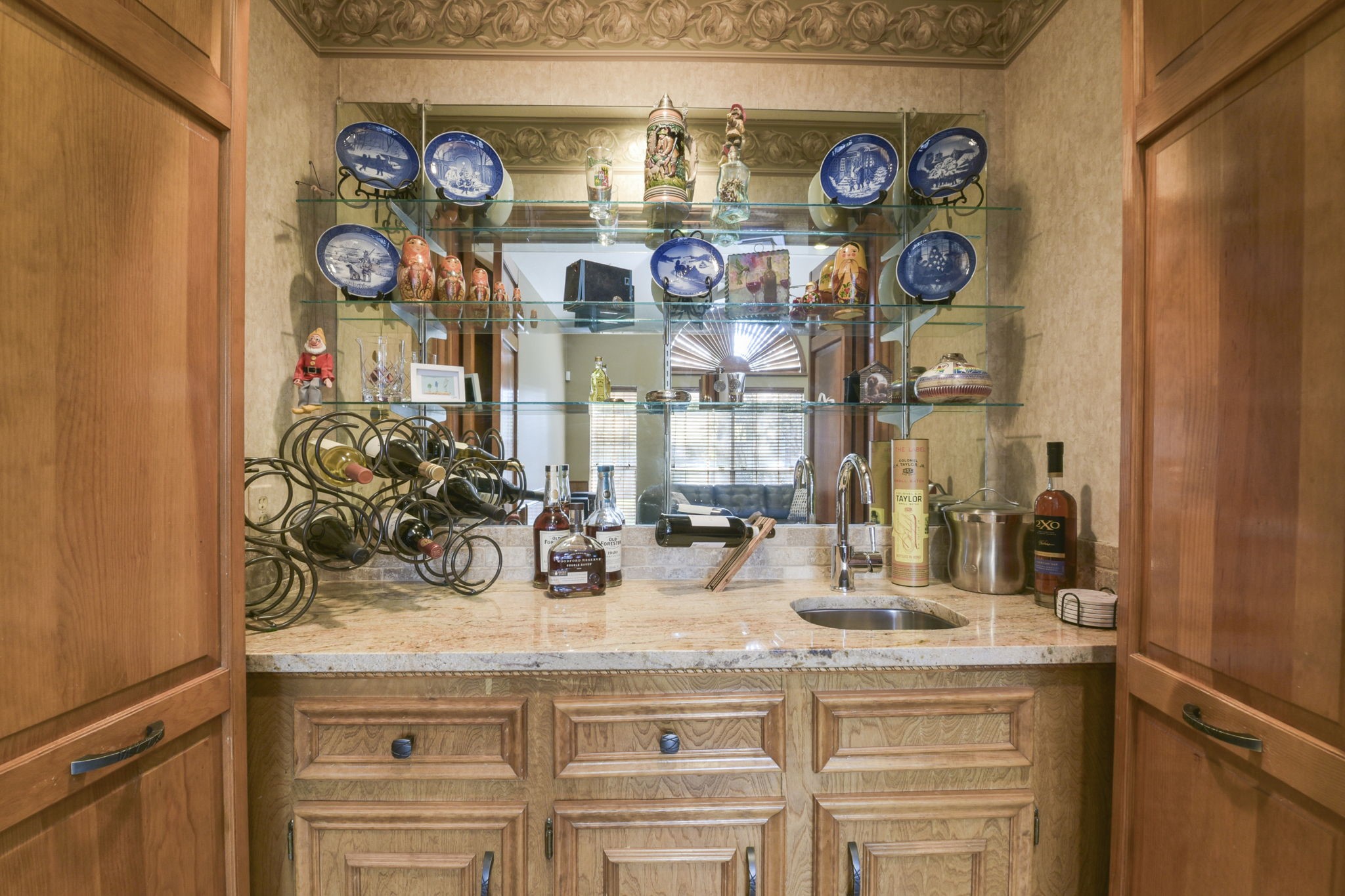 5827 Ashmere Lane Spring, TX 77379 - Photo 18 of 50 a bathroom with a sink and a mirror