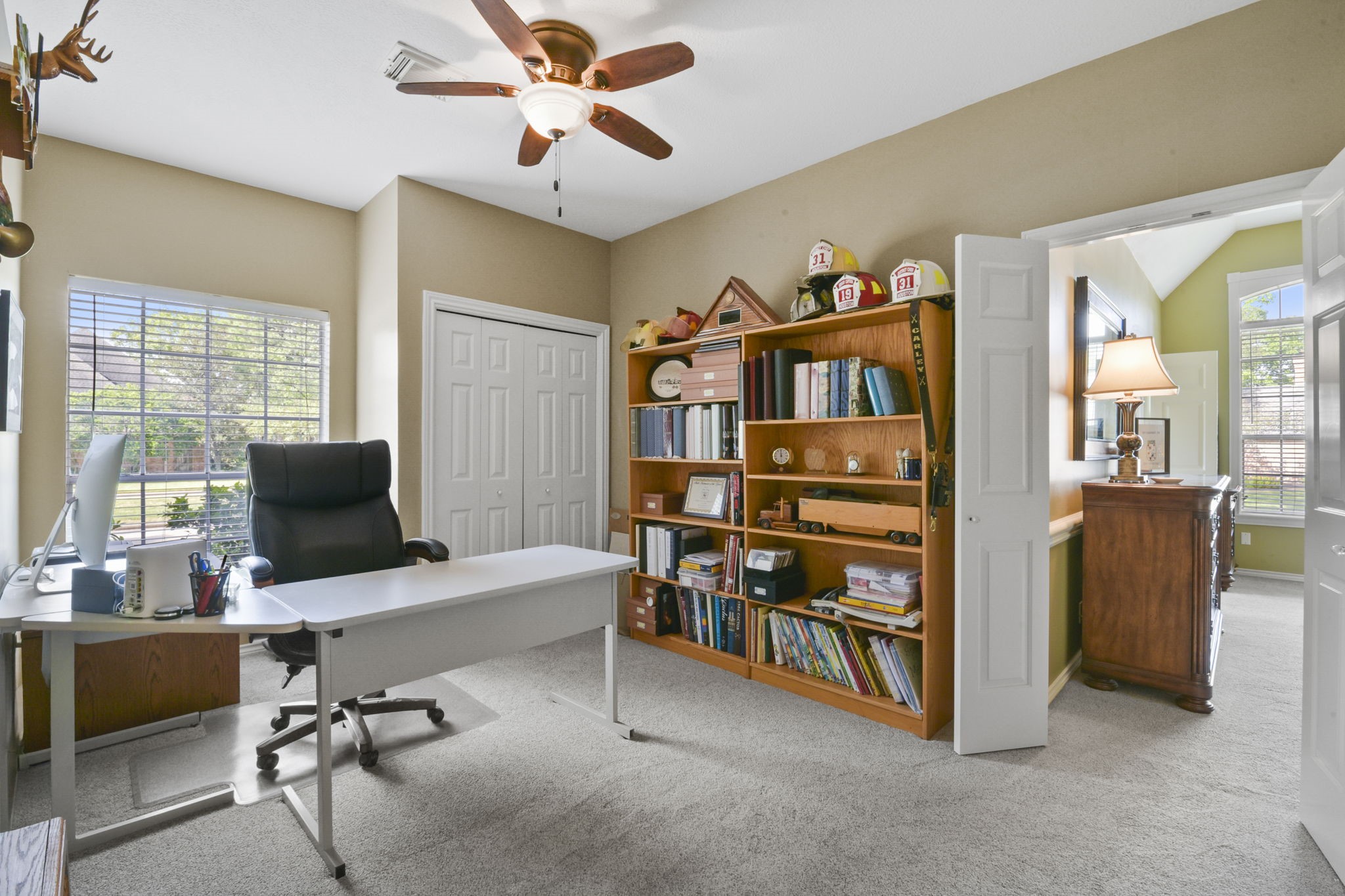 5827 Ashmere Lane Spring, TX 77379 - Photo 37 of 50 a living room with furniture and a window