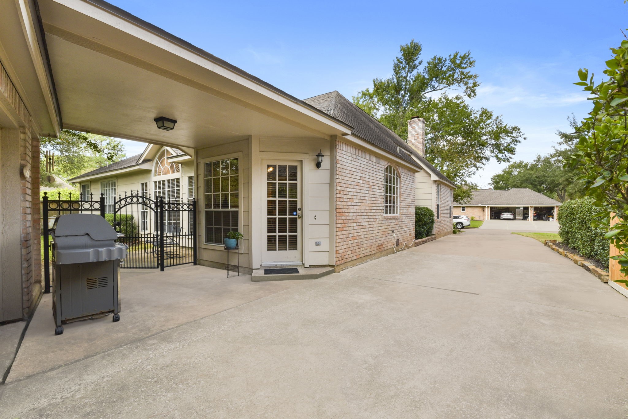 5827 Ashmere Lane Spring, TX 77379 - Photo 46 of 50 a view of a house with porch