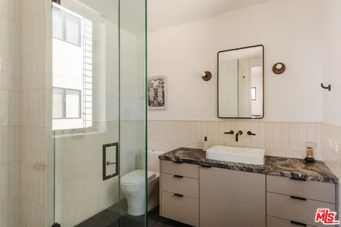$2,150,000 | 2416 Penmar Avenue, Venice, CA 90291