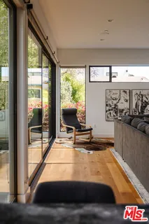 $2,150,000 | 2416 Penmar Avenue, Venice, CA 90291