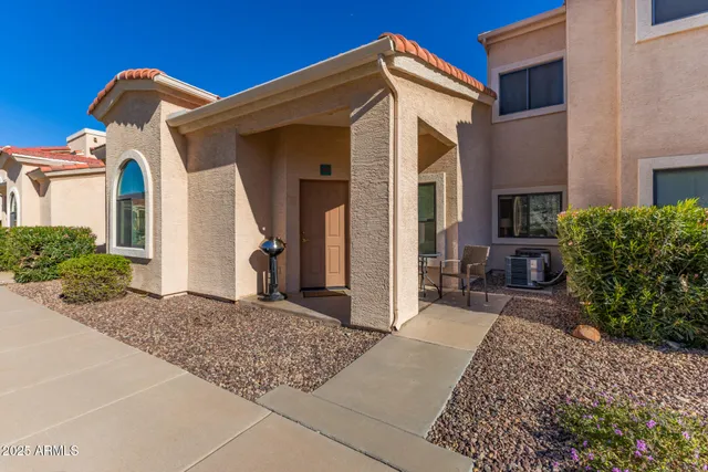 $325,000 | 16357 East Arrow Drive, Unit 115, Fountain Hills, AZ 85268